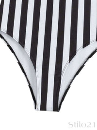 Maiô Feminino Listrado Moderno Chic Preto e Branco Praia Verão 2026