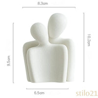 Escultura de Casal Almas Gêmeas Abraçados em Cerâmica  — Promoção