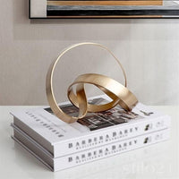 Escultura Laço Nó Infinity Entrelaçados Arte Moderna em Metal Dourado