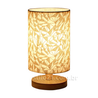 Luminária de Mesa com Cúpula de Linho e Madeira Natural – Produto Exclusivo!